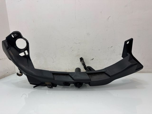 bontott BMW 3 E92 Jobb Fényszóró Tartó