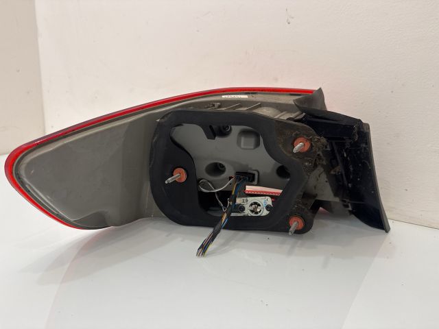 bontott BMW 3 E92 Jobb Hátsó Lámpa