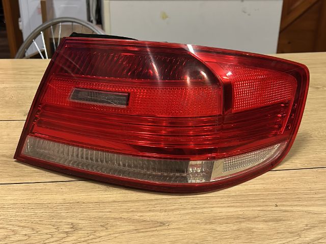 bontott BMW 3 E92 Jobb Külső Hátsó Lámpa