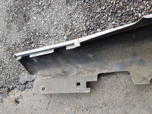 bontott BMW 3 E92 Jobb Küszöb