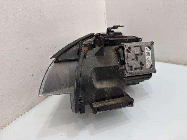 bontott BMW 3 E92 Jobb Xenon Fényszóró