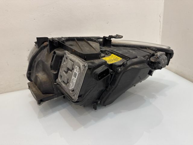 bontott BMW 3 E92 Jobb Xenon Fényszóró