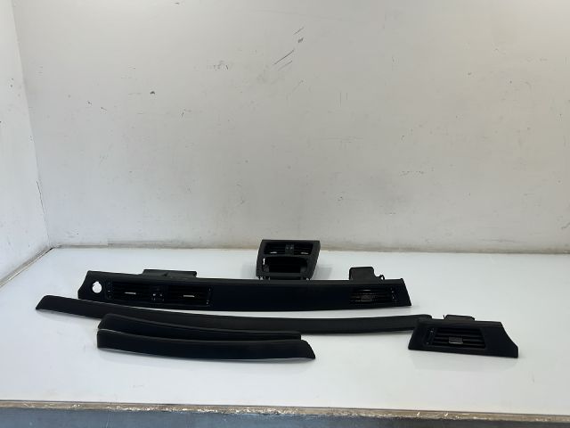 bontott BMW 3 E92 Középső Műszerfal Díszléc