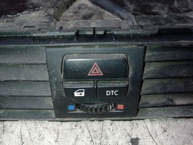 bontott BMW 3 E92 Középső Szellőző