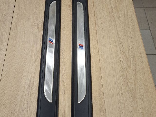 bontott BMW 3 E92 Küszöb Díszléc Szett