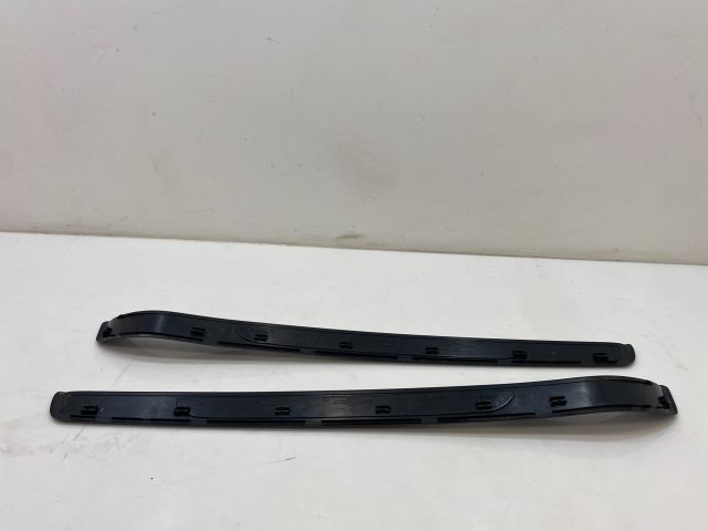 bontott BMW 3 E92 Küszöb Díszléc Szett