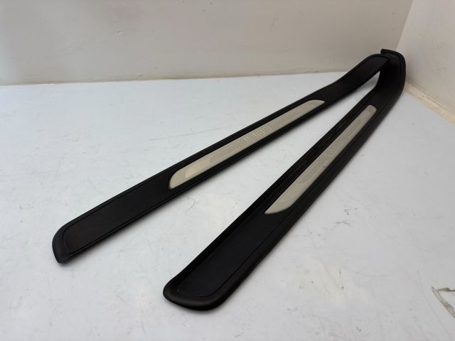 bontott BMW 3 E92 Küszöb Díszléc Szett