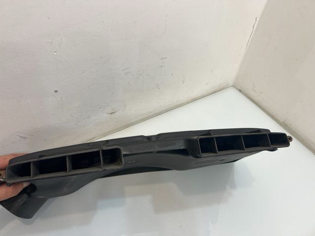 bontott BMW 3 E92 Légbeömlő