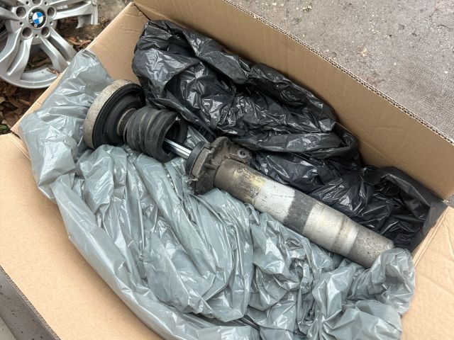 bontott BMW 3 E92 Bal első Lengéscsillapító