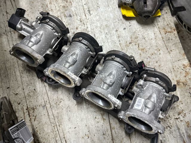 bontott BMW 3 E92 Fojtószelep (Mechanikus)