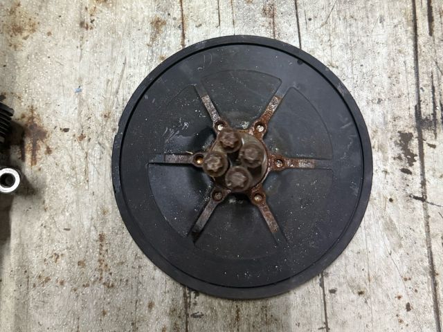 bontott BMW 3 E92 Főtengely Szíjtárcsa