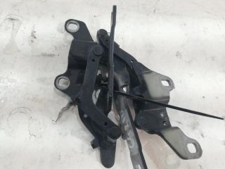 bontott BMW 3 E92 Motorháztető Zsanér Pár