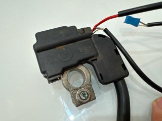 bontott BMW 3 E92 Negatív Kábel