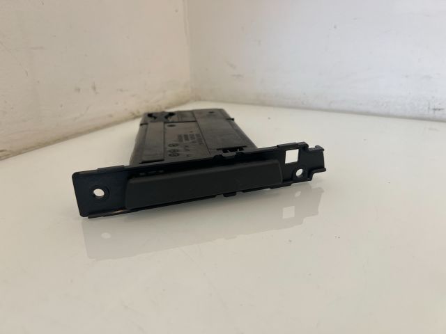 bontott BMW 3 E92 Pohártartó