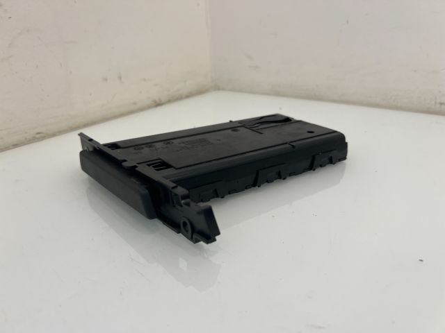 bontott BMW 3 E92 Pohártartó