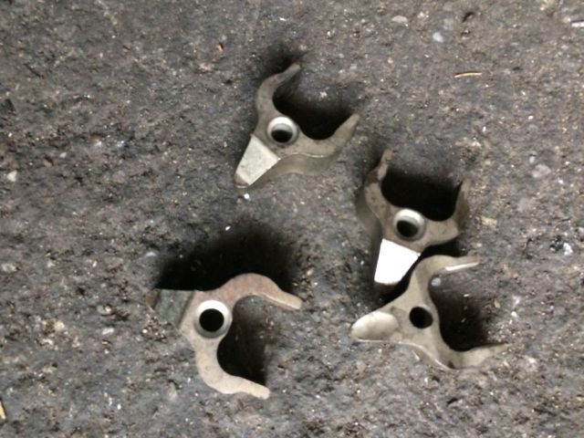 bontott BMW 3 E92 Porlasztó Lefogató