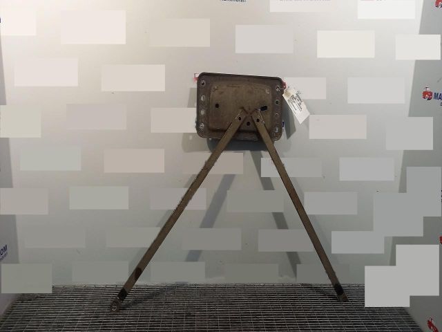 bontott BMW 3 E92 Tartó Bak