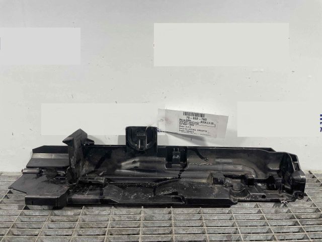 bontott BMW 3 E92 Vízhűtő Radiátor Tartó