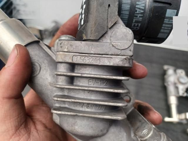 bontott BMW 3 E93 EGR / AGR Szelep