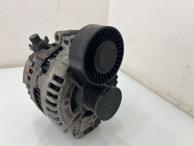 bontott BMW 3 E93 Generátor