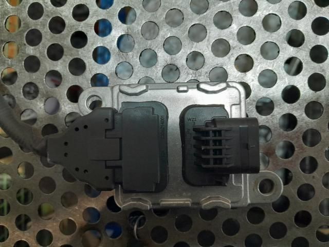 bontott BMW 3 E93 Kipufogó Nyomásérzékelő