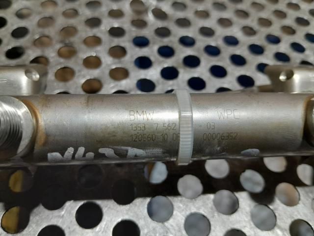 bontott BMW 3 E93 Közösnyomócső