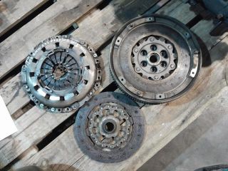 bontott BMW 3 E93 Kuplung Szett (Szerkezet, Tárcsa)
