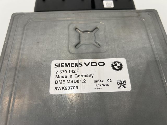 bontott BMW 3 E93 Motorvezérlő