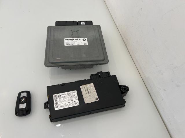 bontott BMW 3 E93 Motorvezérlő