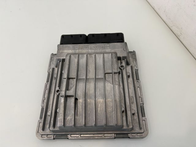 bontott BMW 3 E93 Motorvezérlő