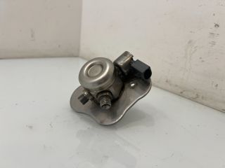 bontott BMW 3 E93 Nagynyomású Szivattyú