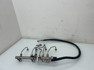 bontott BMW 3 E93 Nagynyomású Üzemanyag Gyűjtőcső