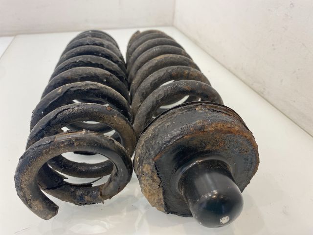 bontott BMW 3 E93 Rugó Szett