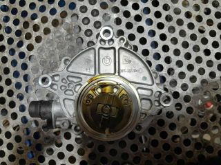 bontott BMW 3 E93 Vákumpumpa