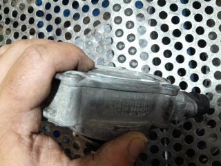 bontott BMW 3 E93 Vákumpumpa