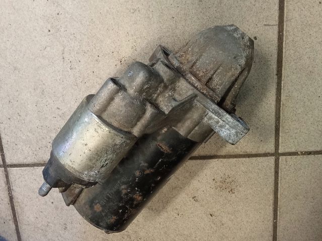 bontott BMW 3 E93 Önindító