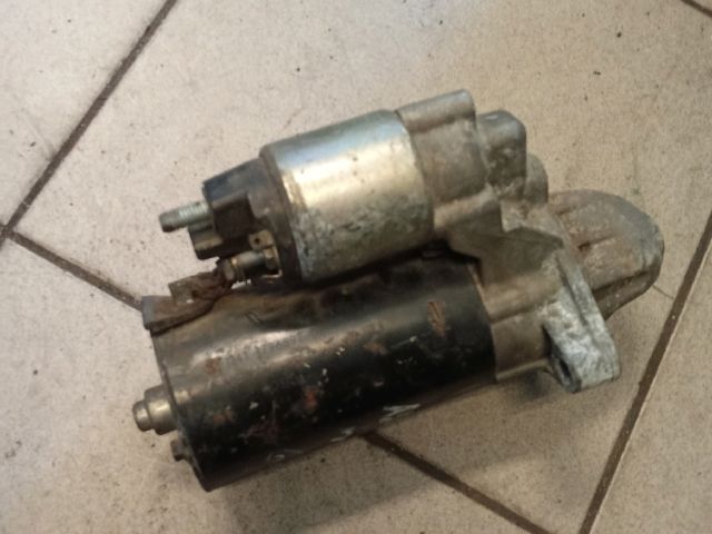 bontott BMW 3 E93 Önindító