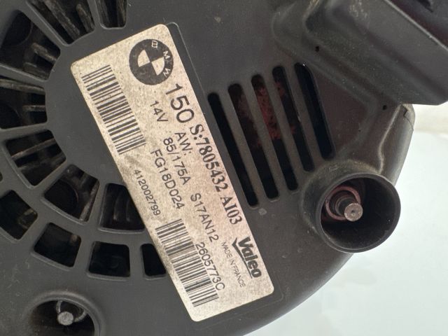 bontott BMW 3 E93 Generátor