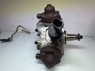 bontott BMW 3 E93 Nagynyomású Szivattyú