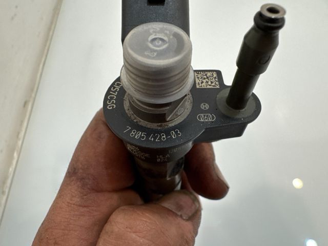 bontott BMW 3 E93 Porlasztó (1 db)