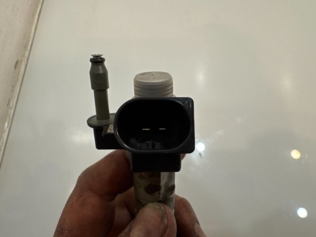 bontott BMW 3 E93 Porlasztó (1 db)