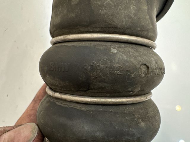 bontott BMW 3 E93 Turbócső