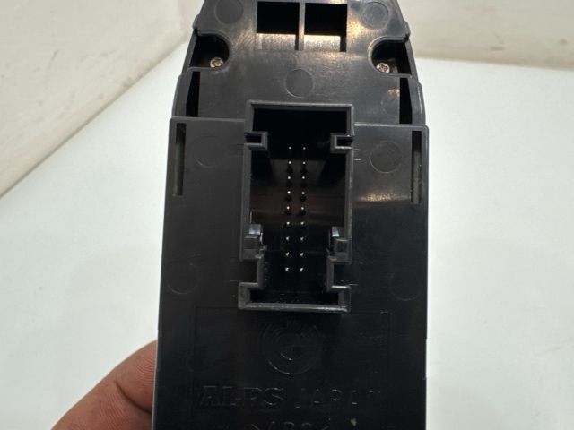 bontott BMW 3 E93 Ablakemelő és Tükör Kapcsoló