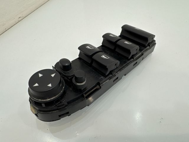 bontott BMW 3 E93 Ablakemelő és Tükör Kapcsoló