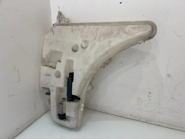 bontott BMW 3 E93 Ablakmosó Tartály