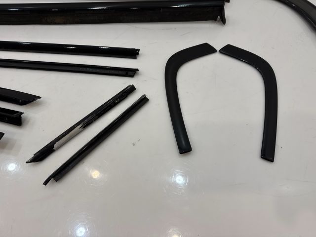 bontott BMW 3 E93 Ajtó Díszléc Szett