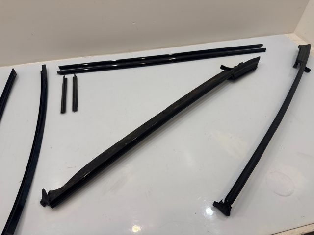 bontott BMW 3 E93 Ajtó Díszléc Szett