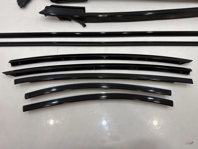 bontott BMW 3 E93 Ajtó Díszléc Szett