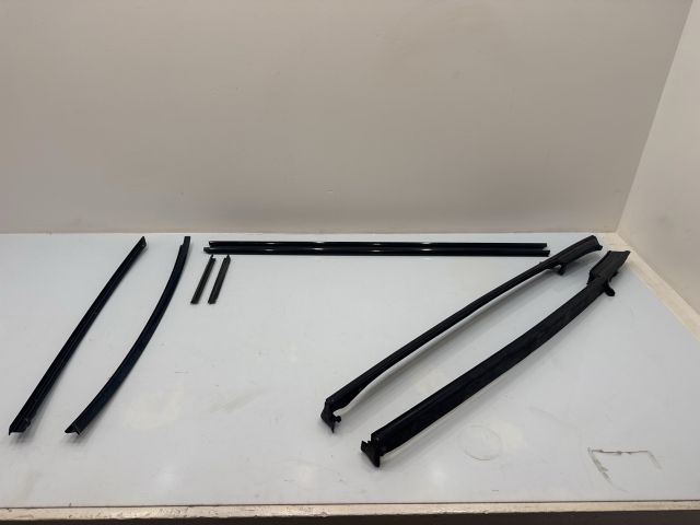 bontott BMW 3 E93 Ajtó Díszléc Szett