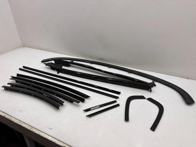 bontott BMW 3 E93 Ajtó Díszléc Szett